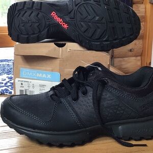 Reebok Black Athletic Shoes with Mesh Upper and Rubber Outsole